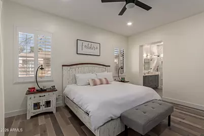 5242 E Herrera Drive, Phoenix, AZ 85054 - Photo 15