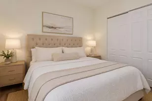 5242 E Herrera Dr, Phoenix, AZ 85054 - Photo 15