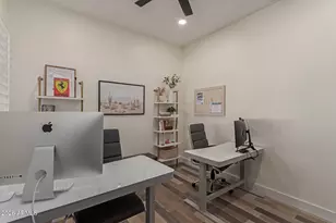 5242 E Herrera Dr, Phoenix, AZ 85054 - Photo 25