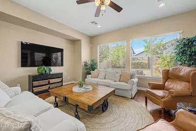 582 W Zion Place, Chandler, AZ 85248 - Photo 9