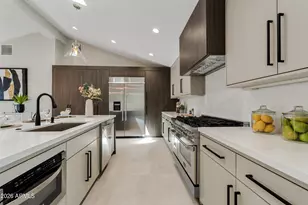 7717 N 7th Ave, Phoenix, AZ 85021 - Photo 5