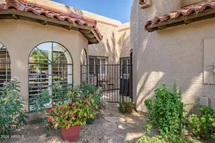 4116 E Paradise Dr, Phoenix, AZ 85028 - Photo 1