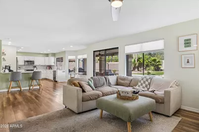 23023 N 21st Way, Phoenix, AZ 85024 - Photo 13