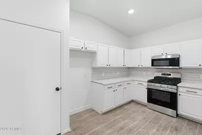 5821 E Calle Magdalena --, Guadalupe, AZ 85283 - Photo 13