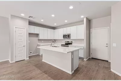 733 E Commonwealth Avenue #27, Chandler, AZ 85225 - Photo 11