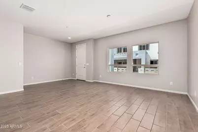 733 E Commonwealth Avenue #27, Chandler, AZ 85225 - Photo 9