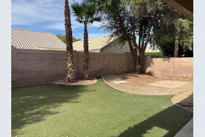 4740 E Bighorn Avenue, Phoenix, AZ 85044 - Photo 9