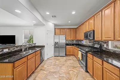 854 E Tekoa Avenue, Gilbert, AZ 85298 - Photo 9