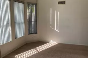 9828 S 44th St, Phoenix, AZ 85044 - Photo 5