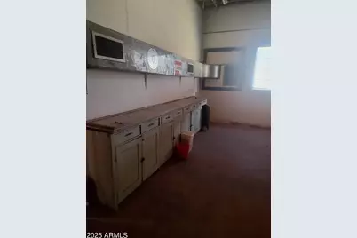 136 N Miami Avenue, Miami, AZ 85539 - Photo 15