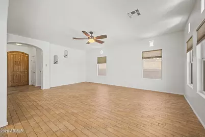 10594 W Lone Cactus Drive, Peoria, AZ 85382 - Photo 9