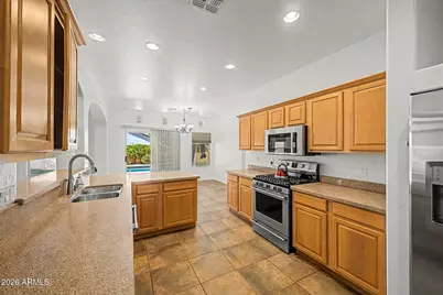 10594 W Lone Cactus Drive, Peoria, AZ 85382 - Photo 3