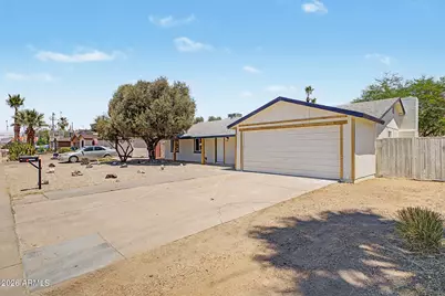 13615 N 18th Drive, Phoenix, AZ 85029 - Photo 3