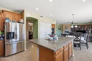 18391 W Port Royale Ln, Surprise, AZ 85388 - Photo 15