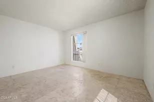 913 E Laguna Dr, Tempe, AZ 85282 - Photo 23