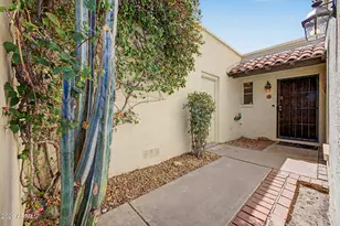 913 E Laguna Dr, Tempe, AZ 85282 - Photo 5