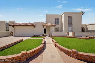 913 E Laguna Dr, Tempe, AZ 85282 - Photo 1