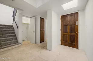 913 E Laguna Dr, Tempe, AZ 85282 - Photo 5