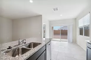 5428 E Darwin Dr, San Tan Valley, AZ 85140 - Photo 9