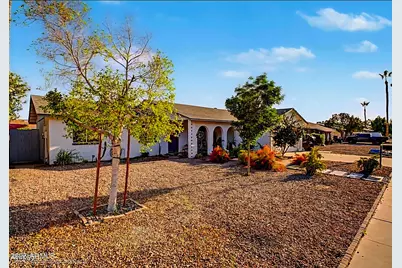3907 W Paradise Drive, Phoenix, AZ 85029 - Photo 3