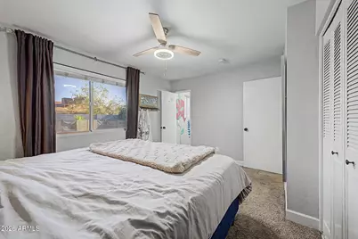 3907 W Paradise Drive, Phoenix, AZ 85029 - Photo 17