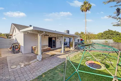 3907 W Paradise Drive, Phoenix, AZ 85029 - Photo 27