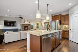 3760 E Covey Ln, Phoenix, AZ 85050 - Photo 13