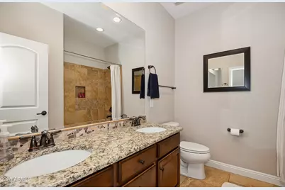 3760 E Covey Lane, Phoenix, AZ 85050 - Photo 21