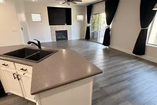7401 W Arrowhead Clubhouse Dr, Glendale, AZ 85308 - Photo 21