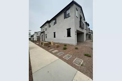 2442 W Maximo Way, Phoenix, AZ 85085 - Photo 3