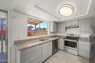 7306 N 69th Ave, Glendale, AZ 85303 - Photo 9
