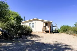 1924 E Blackberry Ln, Huachuca City, AZ 85616 - Photo 1