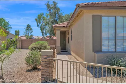 21067 E Desert Hills Circle, Queen Creek, AZ 85142 - Photo 3