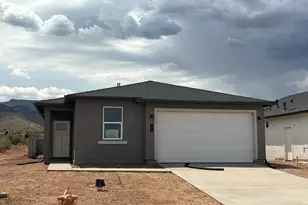 992 Annas Ave, Cottonwood, AZ 86326 - Photo 1