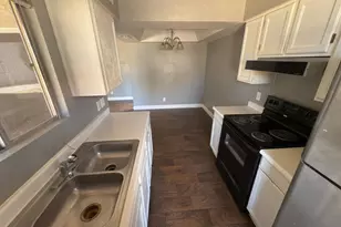 10610 S 48th St, Phoenix, AZ 85044 - Photo 5