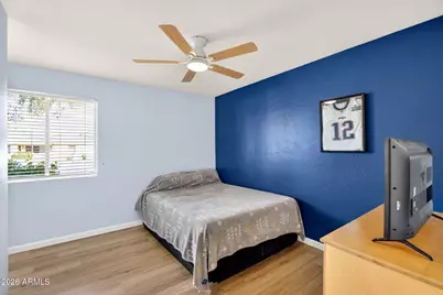 2142 W Meadow Drive, Phoenix, AZ 85023 - Photo 25