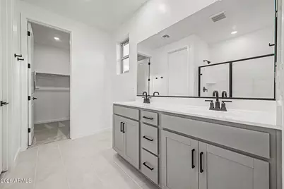 22318 W Irma Lane, Surprise, AZ 85387 - Photo 13