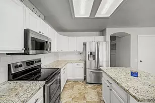 12926 W Cheery Lynn Rd, Avondale, AZ 85392 - Photo 13