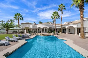 9071 N 53rd Pl, Paradise Valley, AZ 85253 - Photo 1