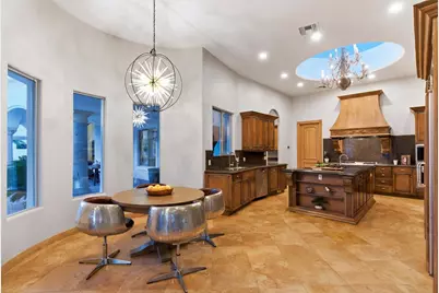 9071 N 53rd Place, Paradise Valley, AZ 85253 - Photo 13