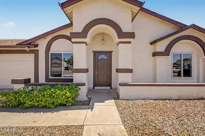 6937 W Sheila Lane, Phoenix, AZ 85033 - Photo 9
