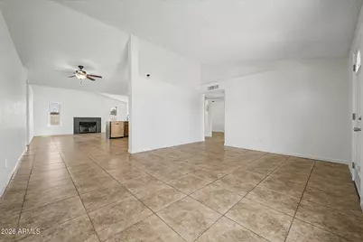 6937 W Sheila Lane, Phoenix, AZ 85033 - Photo 11