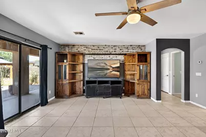 528 S 111th Place, Mesa, AZ 85208 - Photo 3