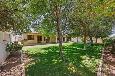8216 W Crocus Drive, Peoria, AZ 85381 - Photo 11