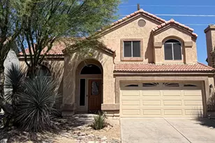 1111 S Tiago Dr, Gilbert, AZ 85233 - Photo 1