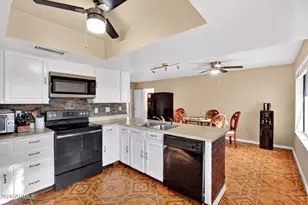 1645 N Allen, Mesa, AZ 85203 - Photo 9
