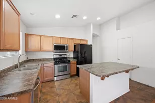 45498 W Sky Ln, Maricopa, AZ 85139 - Photo 9