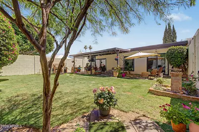 4316 E Piccadilly Road, Phoenix, AZ 85018 - Photo 25
