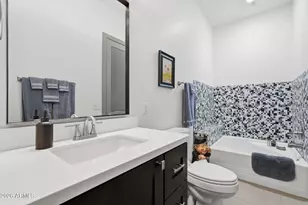 3422 N 60th St, Phoenix, AZ 85018 - Photo 19