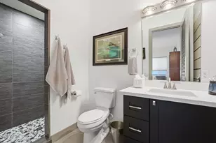 3422 N 60th St, Phoenix, AZ 85018 - Photo 15